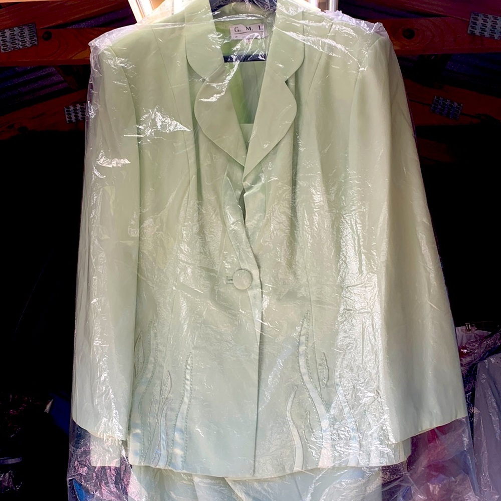 2pc olive green suit women size 22